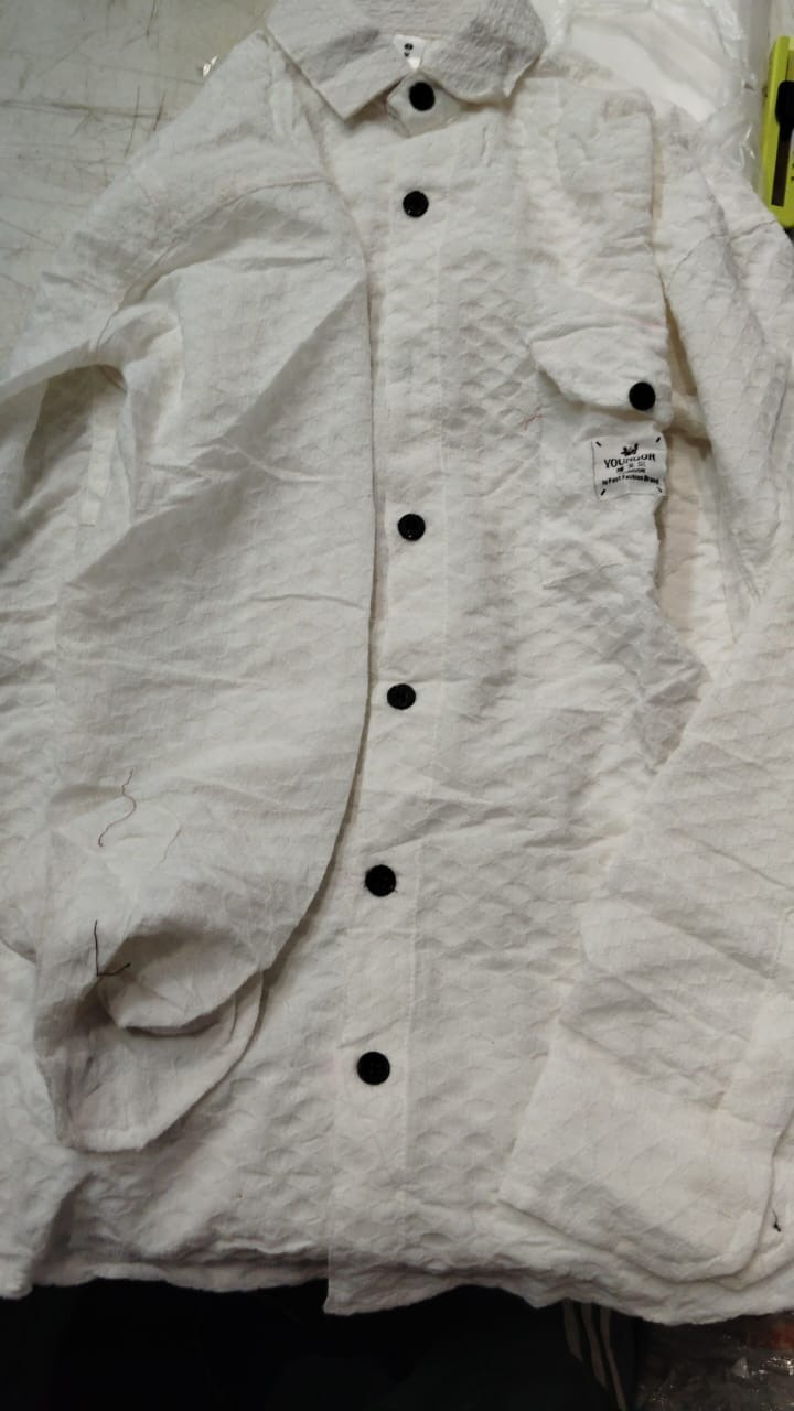 Men White Color Shirt Size M