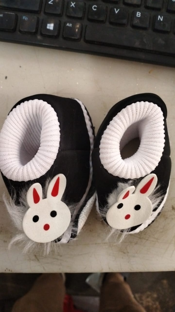 Nb Baby Black Printed Color Shoe