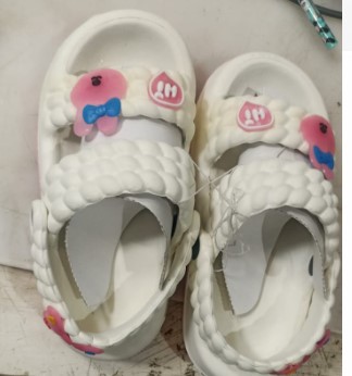 Women Slipper White Colour Size 36