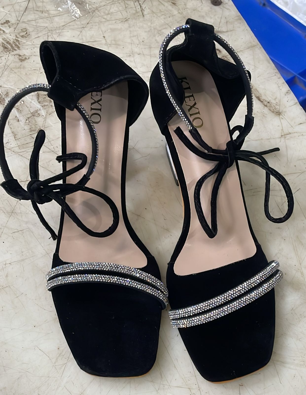 Women Black Color Sandal Size 40