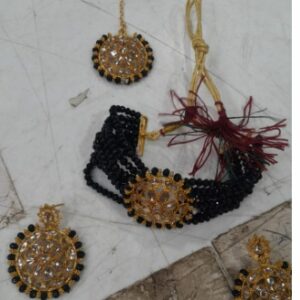 Womens Necklace Set Black
