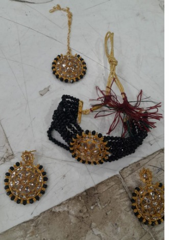 Womens Necklace Set Black