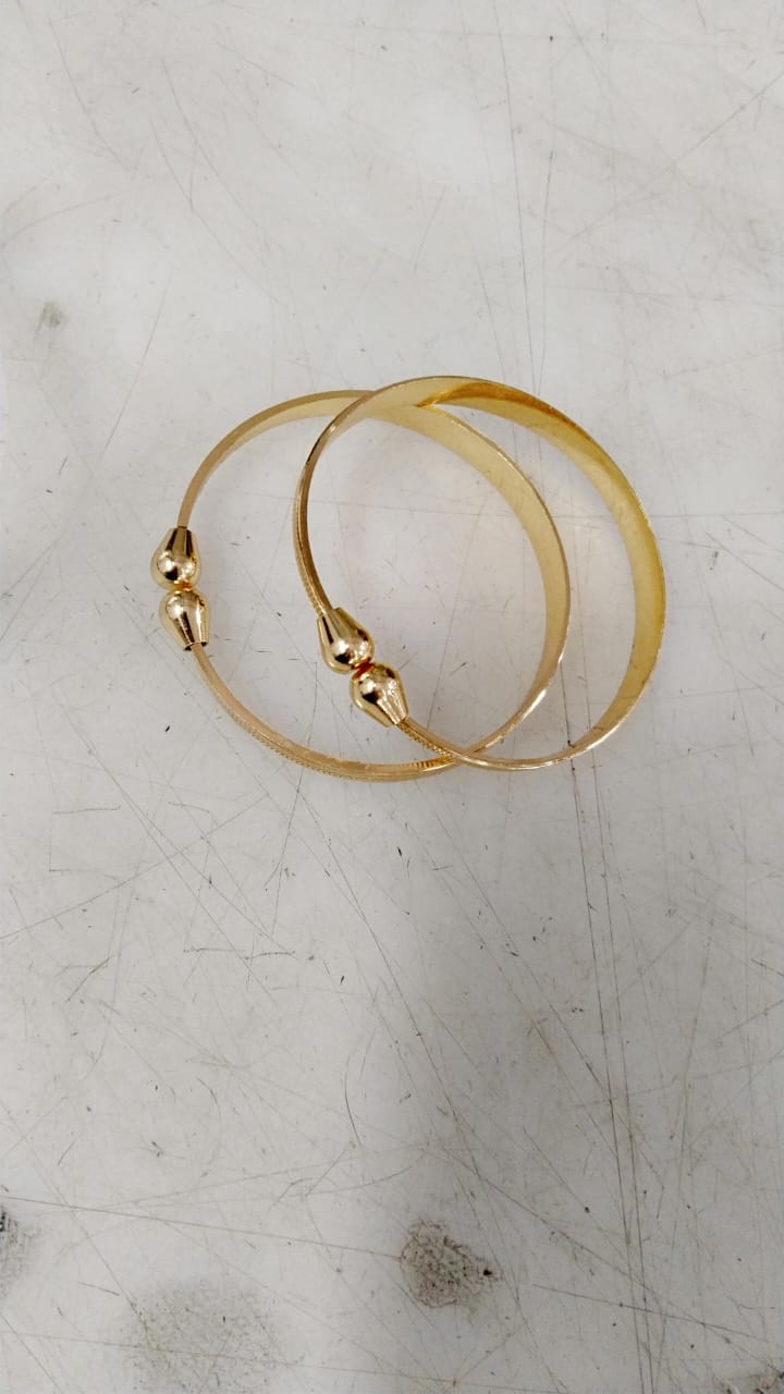 Golden Color Bangles Set For Women Size 2X4