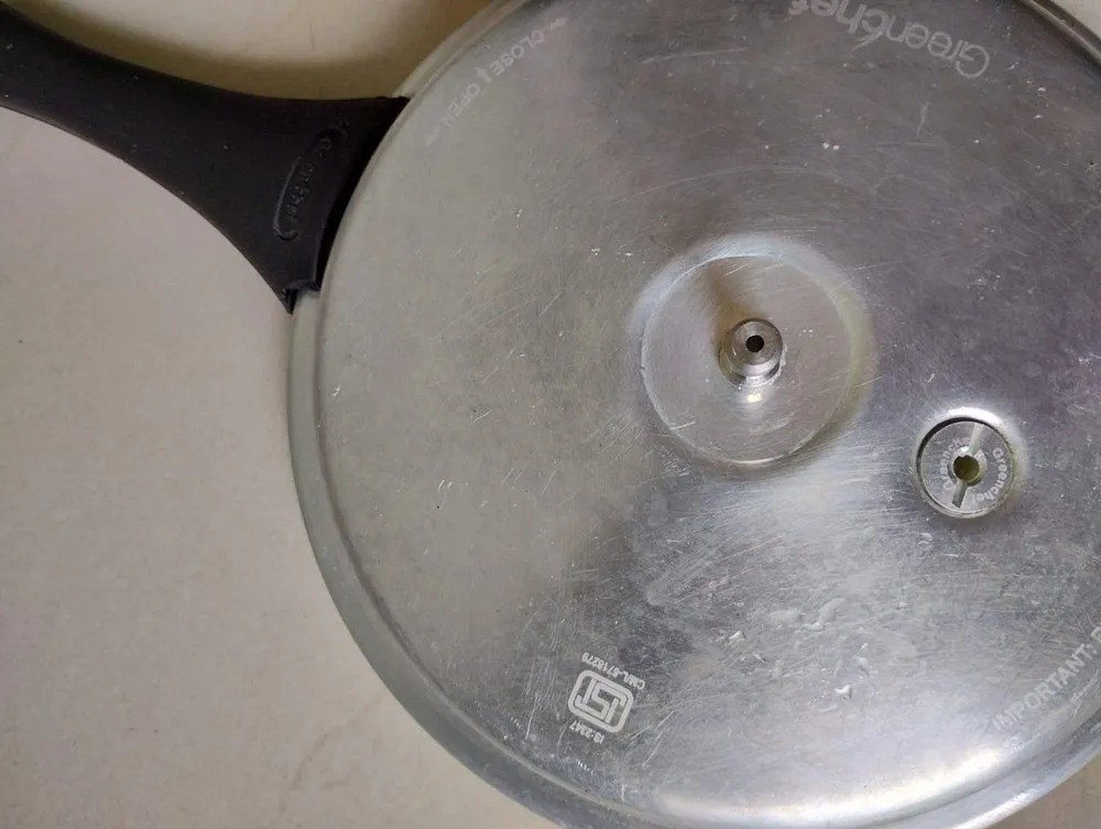 LEO Silver Stainless Steel Pressure Cooker Cover Lid