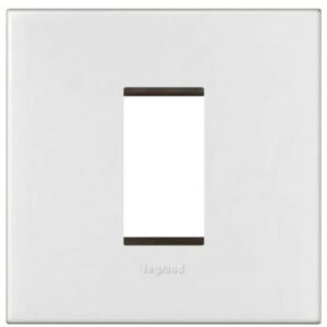 Legrand 575700 1M WHITE COVER WITH FRAME ARTEOR PLATE