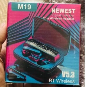 M19 Bluetooth Earbuds with Long Battery Life