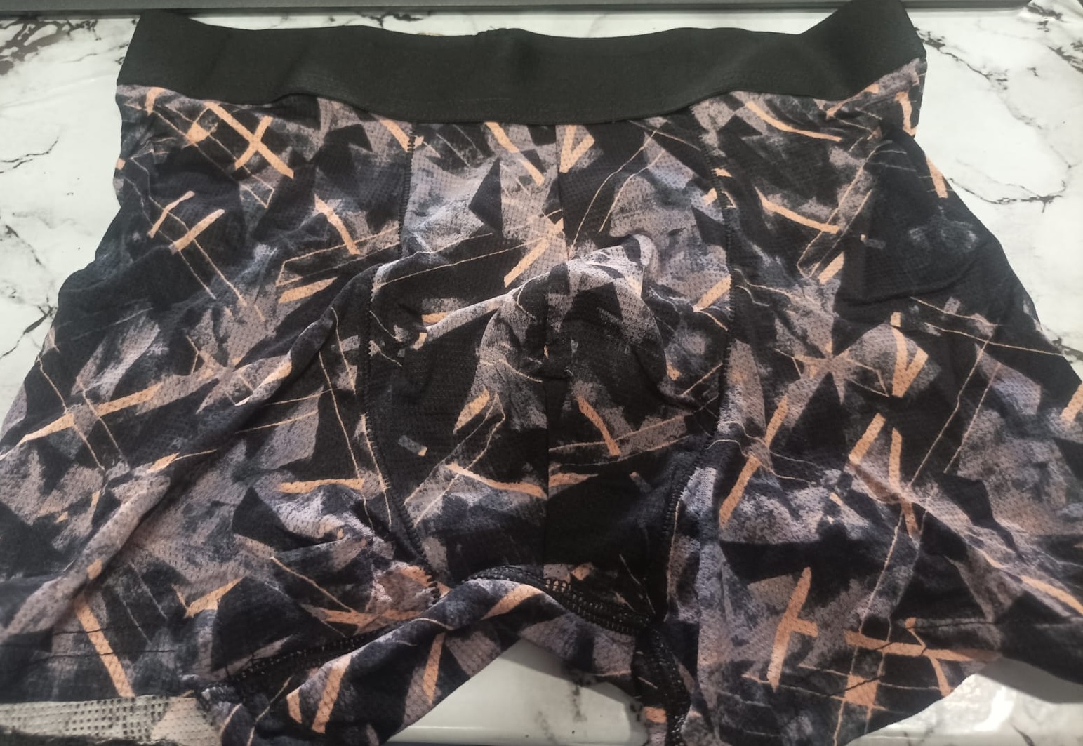 TECHNO  PERFORMANCE UNDERWEAR  DRY FABRIC SHAPE SHIFTER M SIZE
