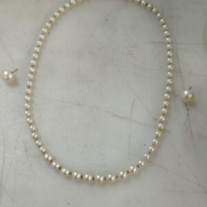 Women White Moti Necklace With Earrings