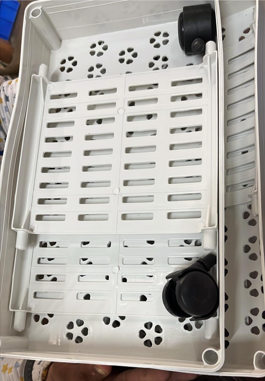 Plastic 4 Layer White Color Shoe Bucket Rack With Tyre