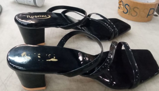 Women Black Heel Sandals Size 11