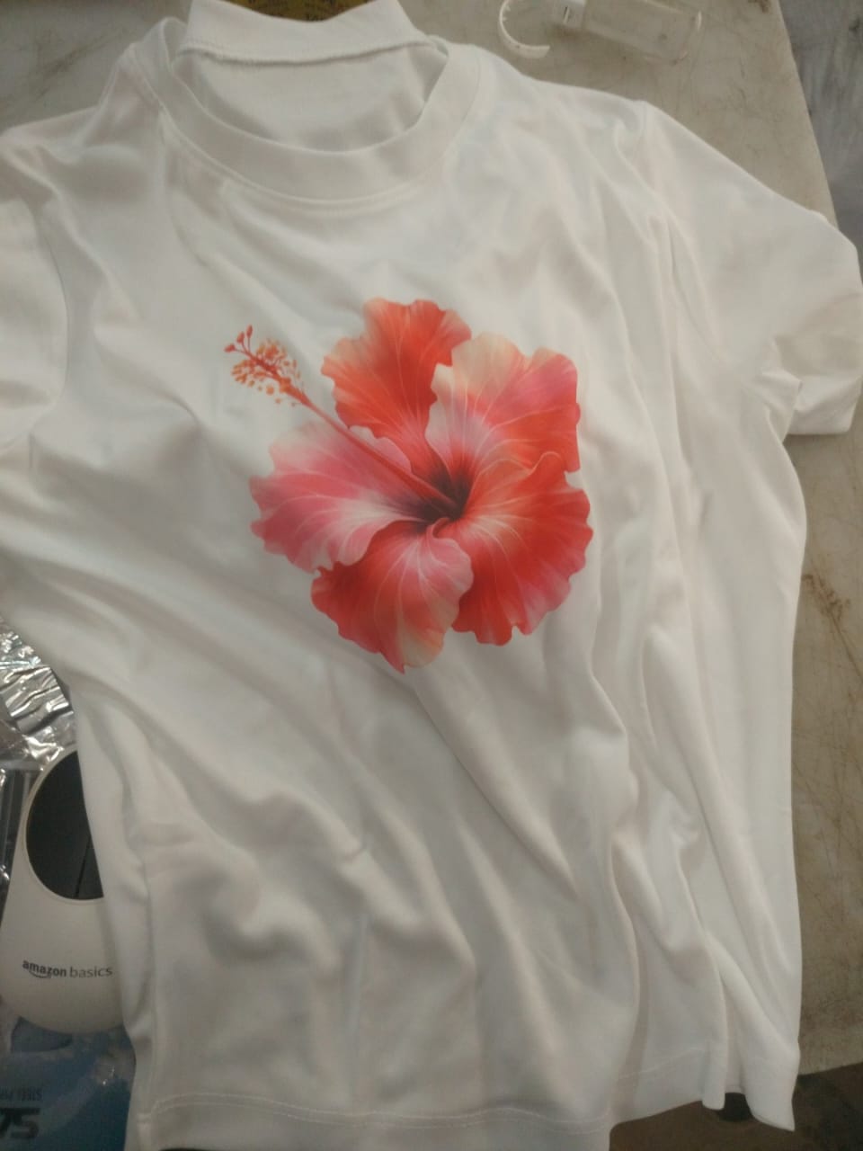 Women White Flower Print T Shirt Size S