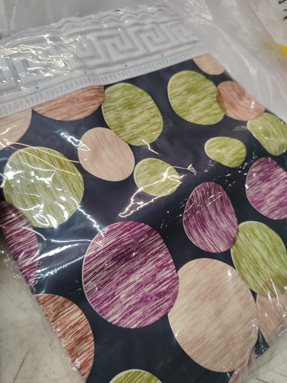 Table Cover 2 To 4 Seater Printed 3D Plastic