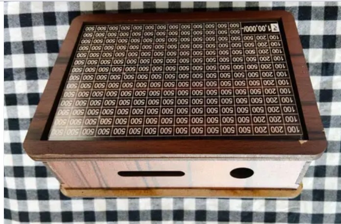 Wooden Mini Bank 01 Brown