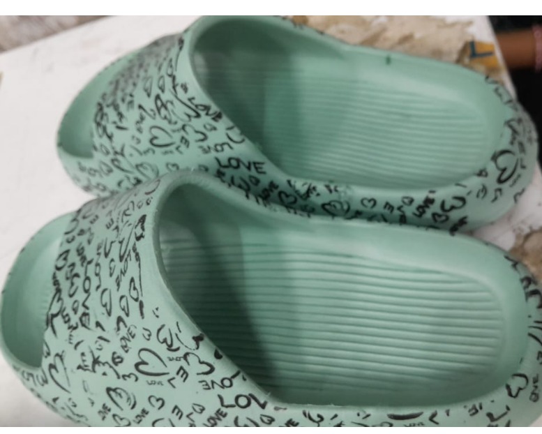Mens Slides Green Size 38