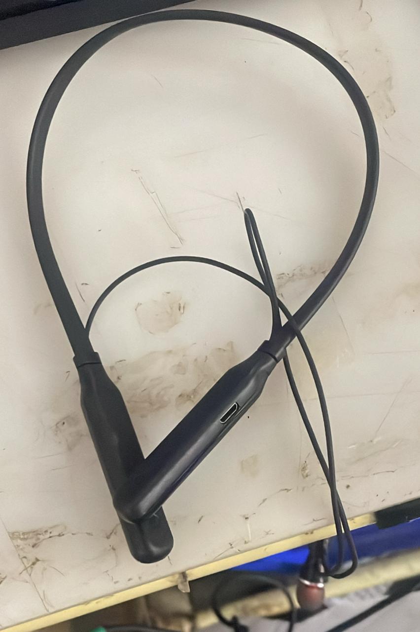 Black Color Neckband Without Charging Cable