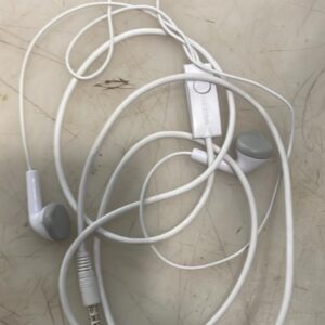 White Color Wired Earphone