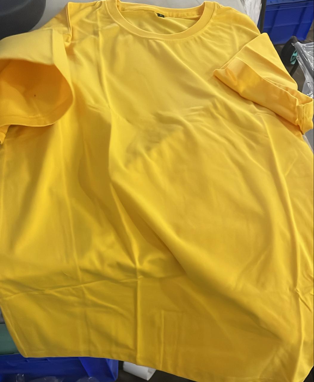 Men Yellow Color T Shirt Half Sleeve Size L