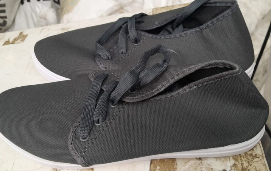 Mens Shoes Grey Size 7