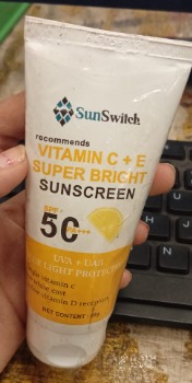 Private Lable Super Bright Sunscreen 60 g All Skin Types