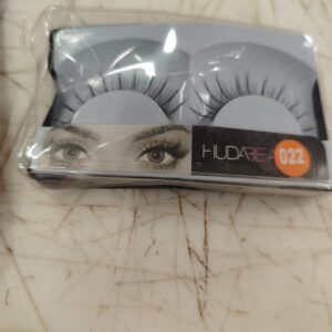 Huda Beauty 022 Eyelashes