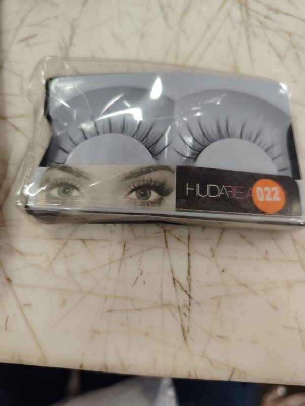 Huda Beauty 022 Eyelashes