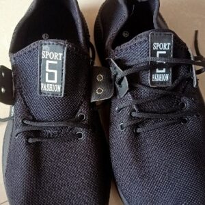 Private Lable Black Solid Sneakers For Men Size 8