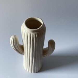 Private Lable Saguaro Handcrafted Pigmented Ceramic Vase Off White