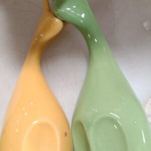Private Lable Modern Lucky Deer Elegant Ceramic Decorative Statues with Piano Finish Yellow and green colour