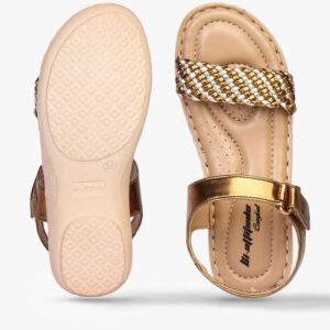 Hi Attitude Basket Weave Sandals with Velcro cream colour size 4