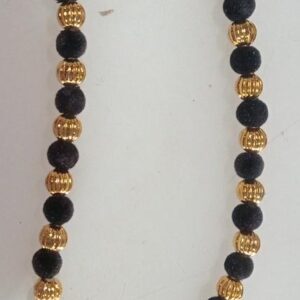 Private Lable Lakshmi Pendent Chain black gold colour earrings missing