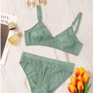 Private Label Women s Comfort Bra and Underwear Set green colour size 32