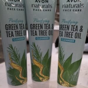 AVON Avon Naturals Green Tea And Tea Tree Oil Cleanser 100 G