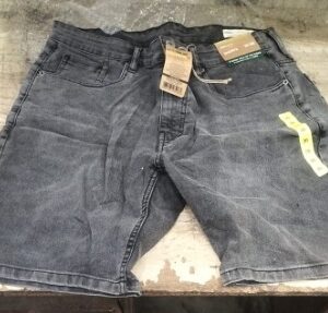 Maxcares Men Washed Slim Fit Denim Shorts 96 cm charcoal size 36