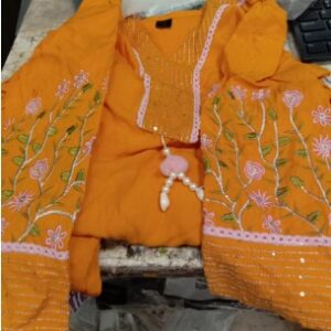 Private Label Traditional Designers kurta and pant set Color yellow Size M 38