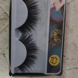 Private Label HEAVY QUALITY EYELASHES WITH GLUE