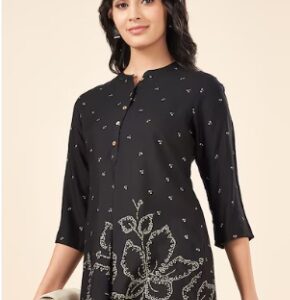 Pantaloons Black Printed Rayon Mandarin Collar Women Regular Fit Tunic L