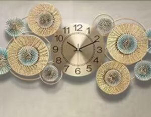 DECOR Golden Flower metal Hanging Metal Analog Wall Clock