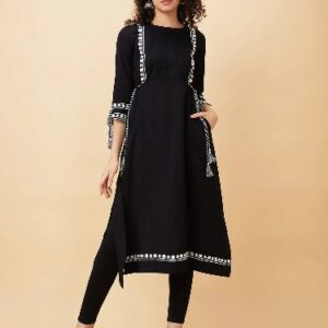 Globus Black Cotton Regular Fit Kurta Black M Size