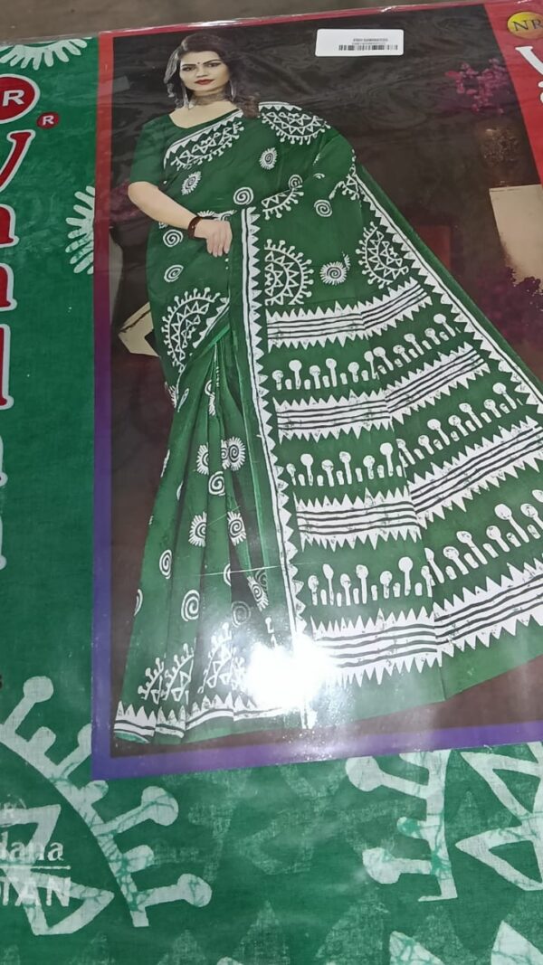 Private Label Womens Regular Use Printed Cotton Saree Green And White Colour