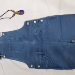 H and M denim dungaree shorts for girl kids colour blue size 5 to 6 years
