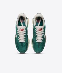 New Balance Mens Marsh Green 327 Sneakers Size 8