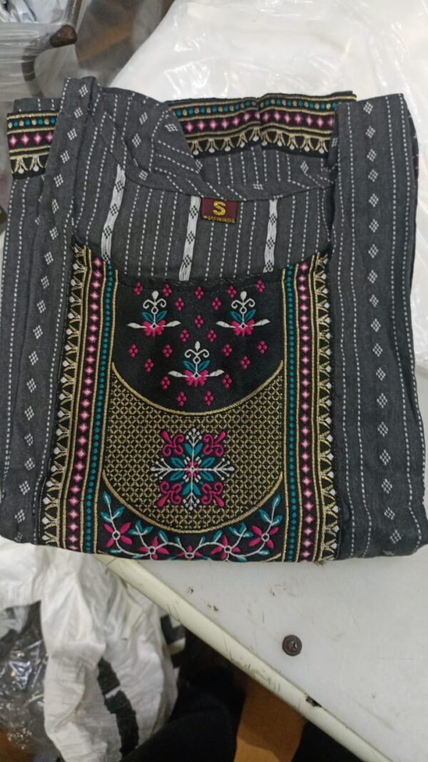 Women Kurta Grey Colour Size S