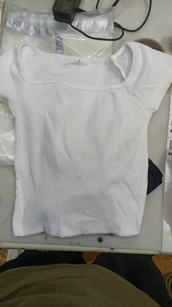 Women Crop Top White Colour Size L