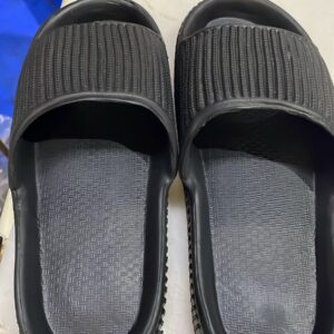 Men Slipper Black Colour Size 4