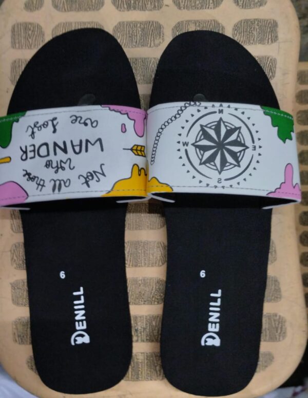 Denill Women Open Toe Flats Size 6