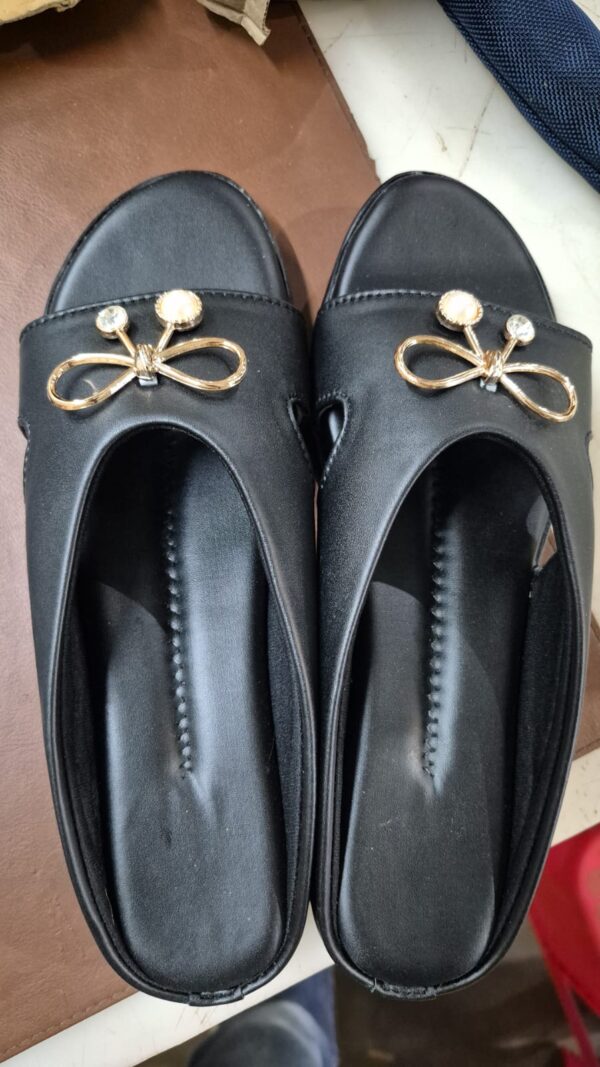 Women Black Colour Fancy Slippers Size 39
