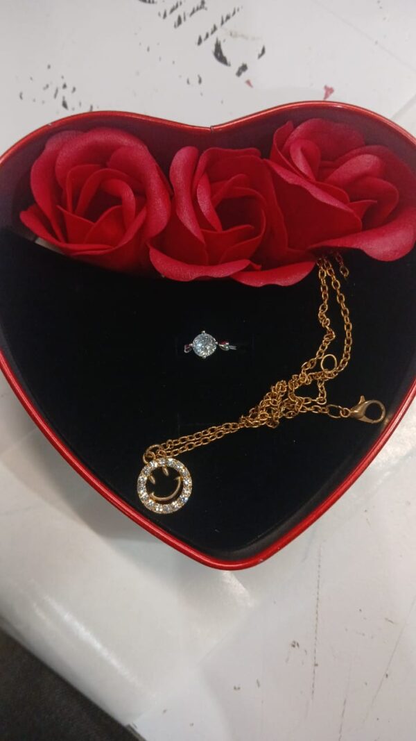 Necklace For Women Color Golden