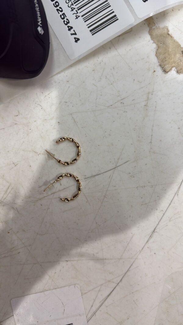 Women New Design Earing Golden