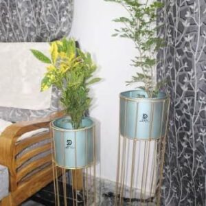 PRIVATE LABLE Decent Home Decor Metal Planter Stand Set of 2