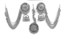 Private Label Womens Oxiedise Earing And Tikka Set